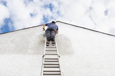 Peinture extérieure à Loqueffret — façades et ravalement